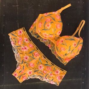 PINK Victoria’s Secret Push-up Bra+Panty Set 34D/L